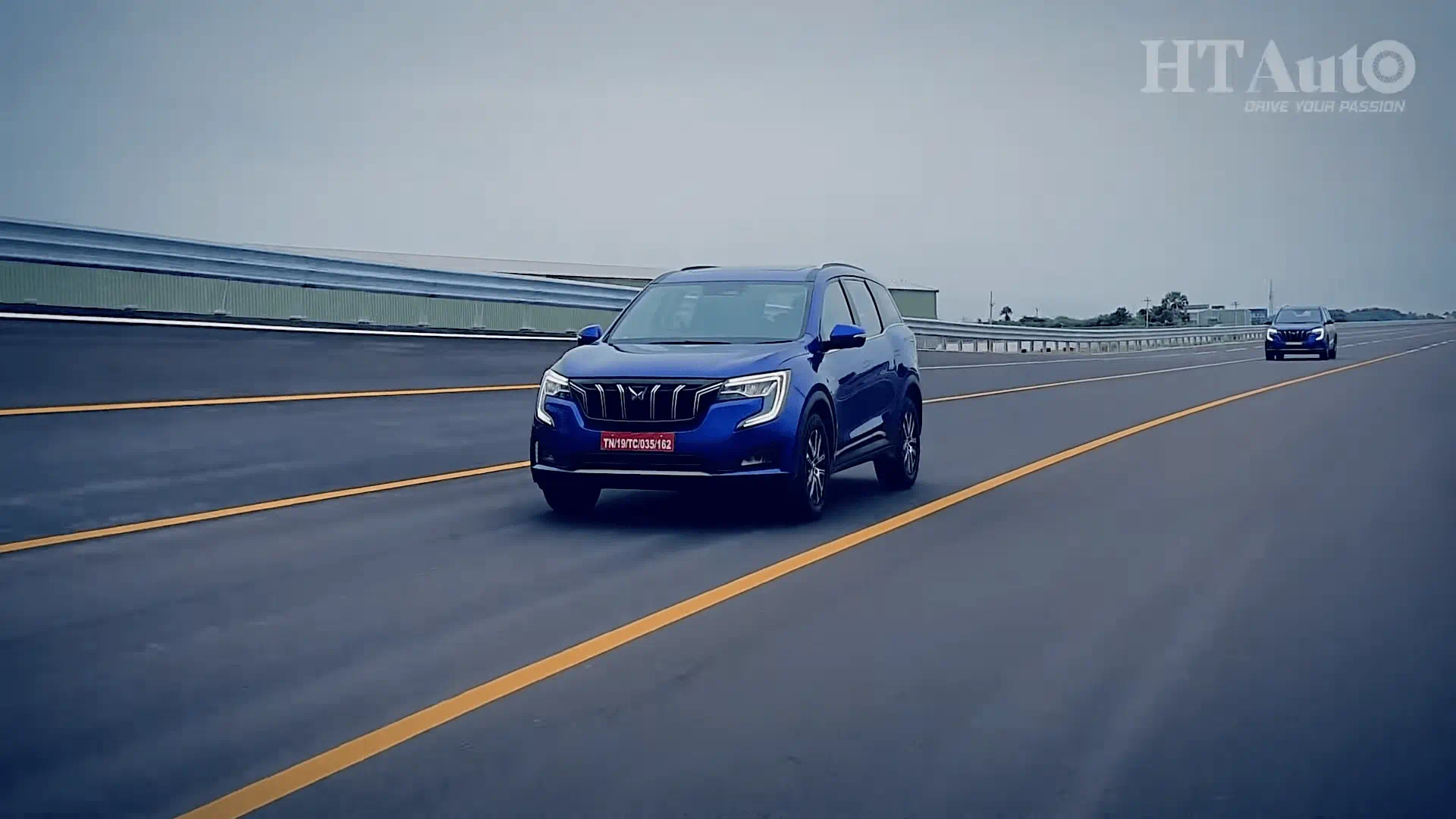 XUV700 HT Auto Expert Review  